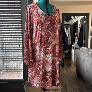 Vibrant Red Paisley V-Neck Tunic Dress